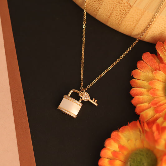 Elegant Gold-Tone Padlock and Key Pendant Necklace - ZIPPORY