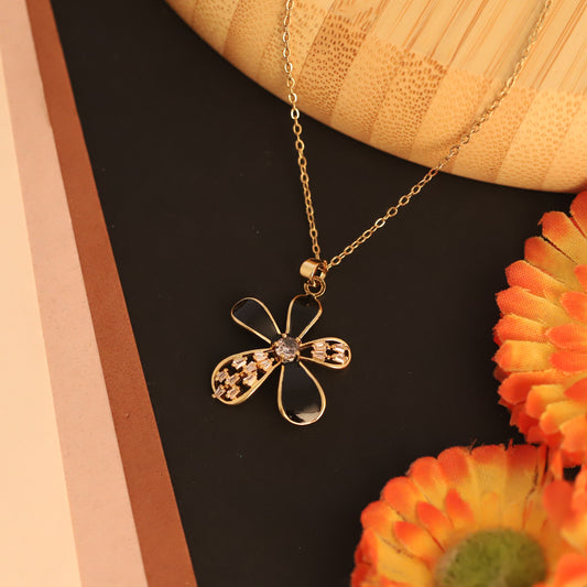 Petal Bloom Flower Pendant Necklace - ZIPPORY