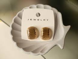 Stunning Korean Gold Hoop Earrings - ZIPPORY