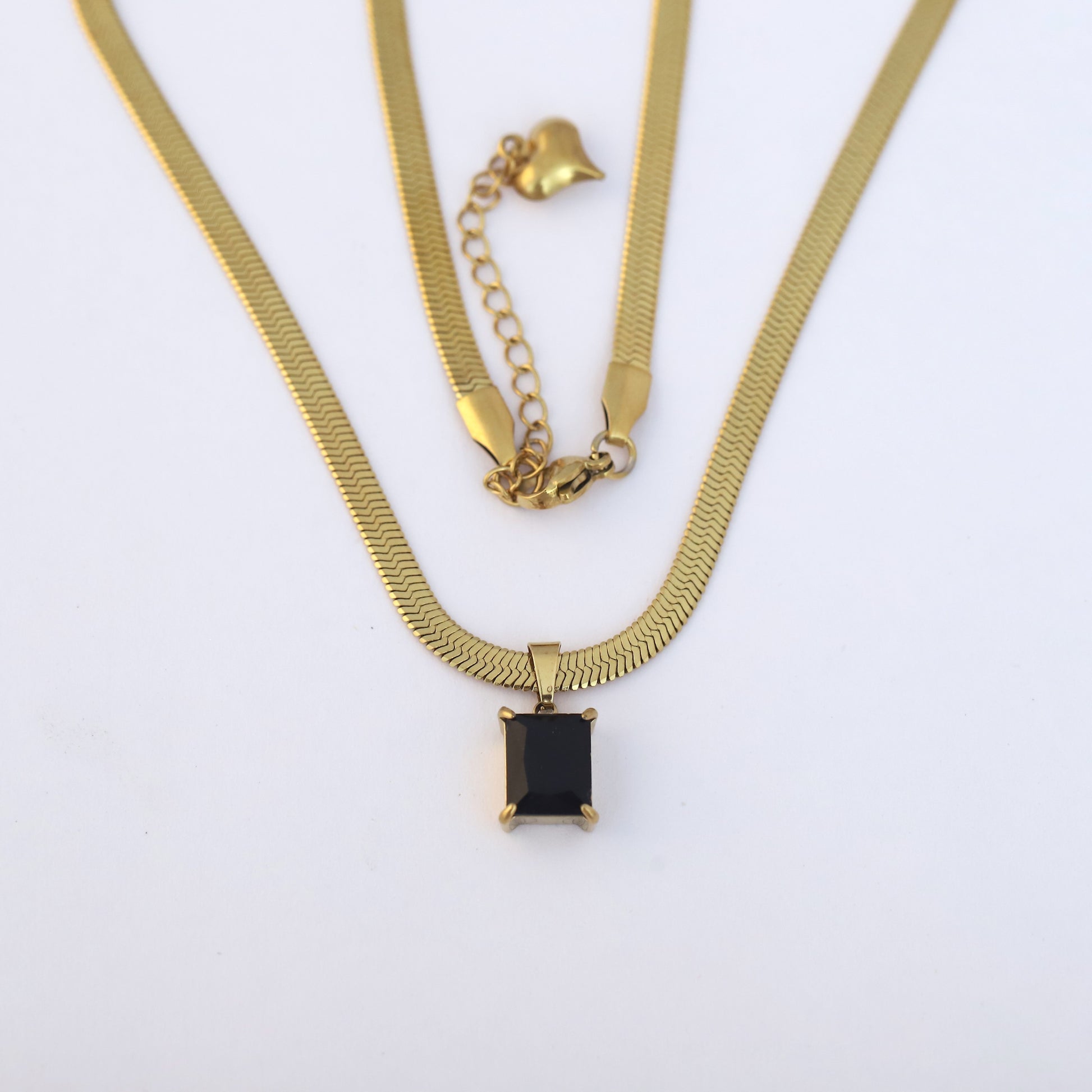 Black Gem Snake Chain Necklace - ZIPPORY