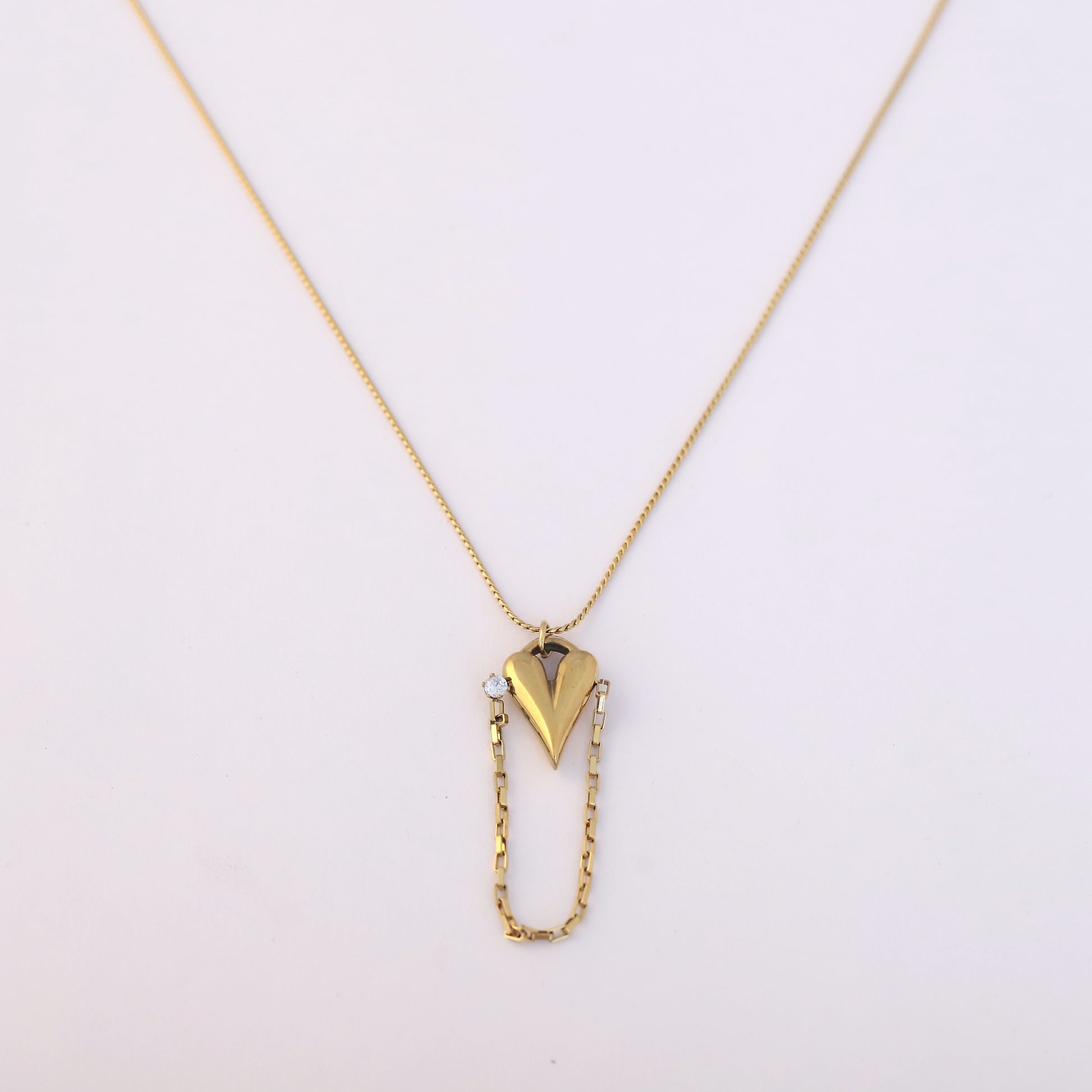 Elegant 22K Gold Plated Zirconia Heart Necklace - ZIPPORY