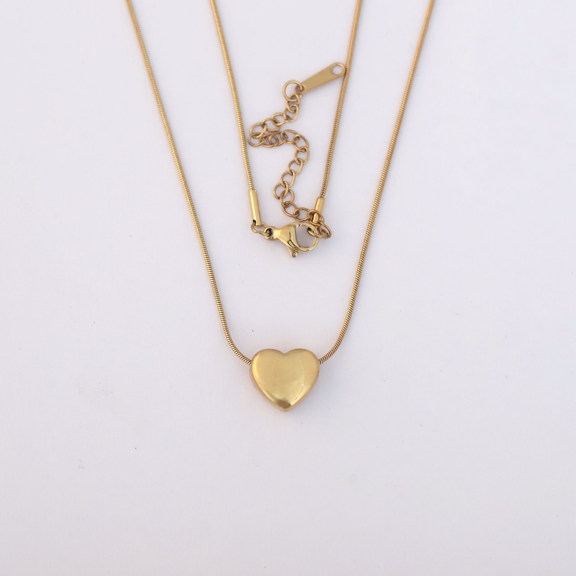 Minimalist Heart Pendant Necklace - ZIPPORY