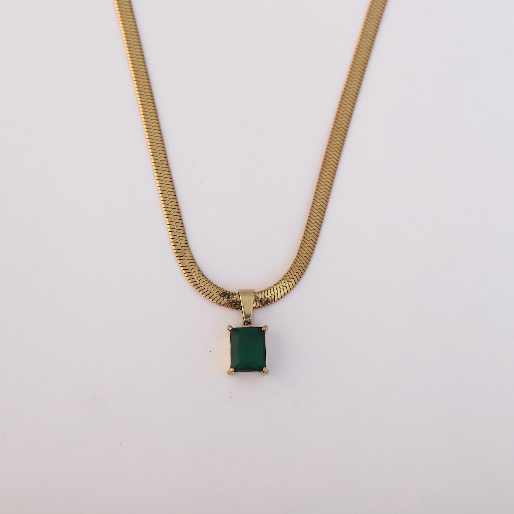 Emerald Snake Chain Necklace - ZIPPORY