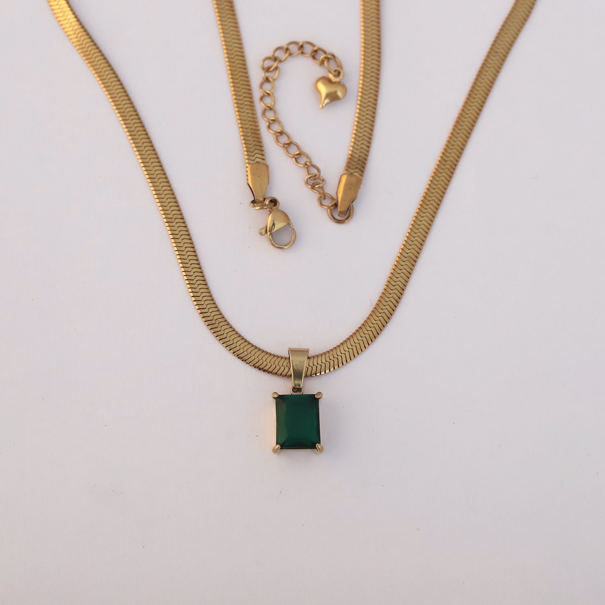 Emerald Snake Chain Necklace - ZIPPORY