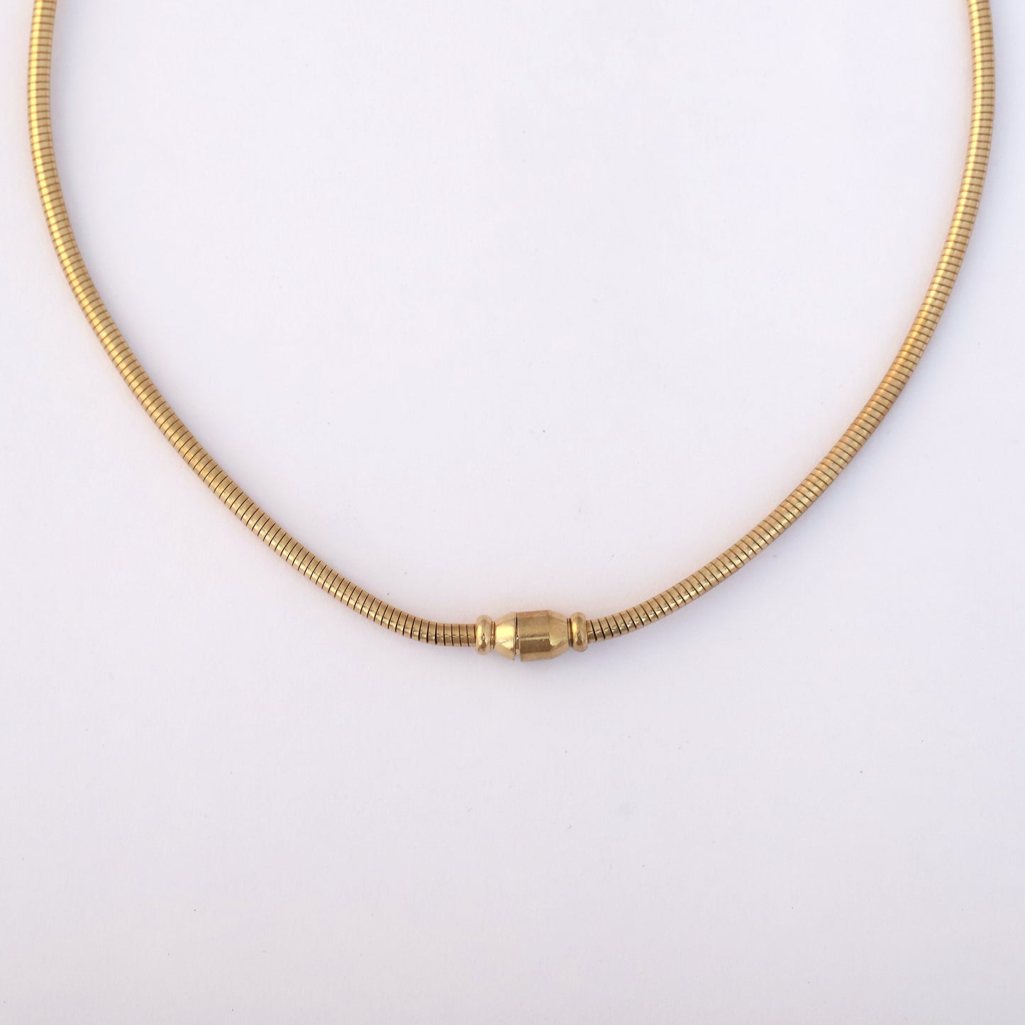 Elegant Bow Heart Hasli Choker Charm Necklace - ZIPPORY