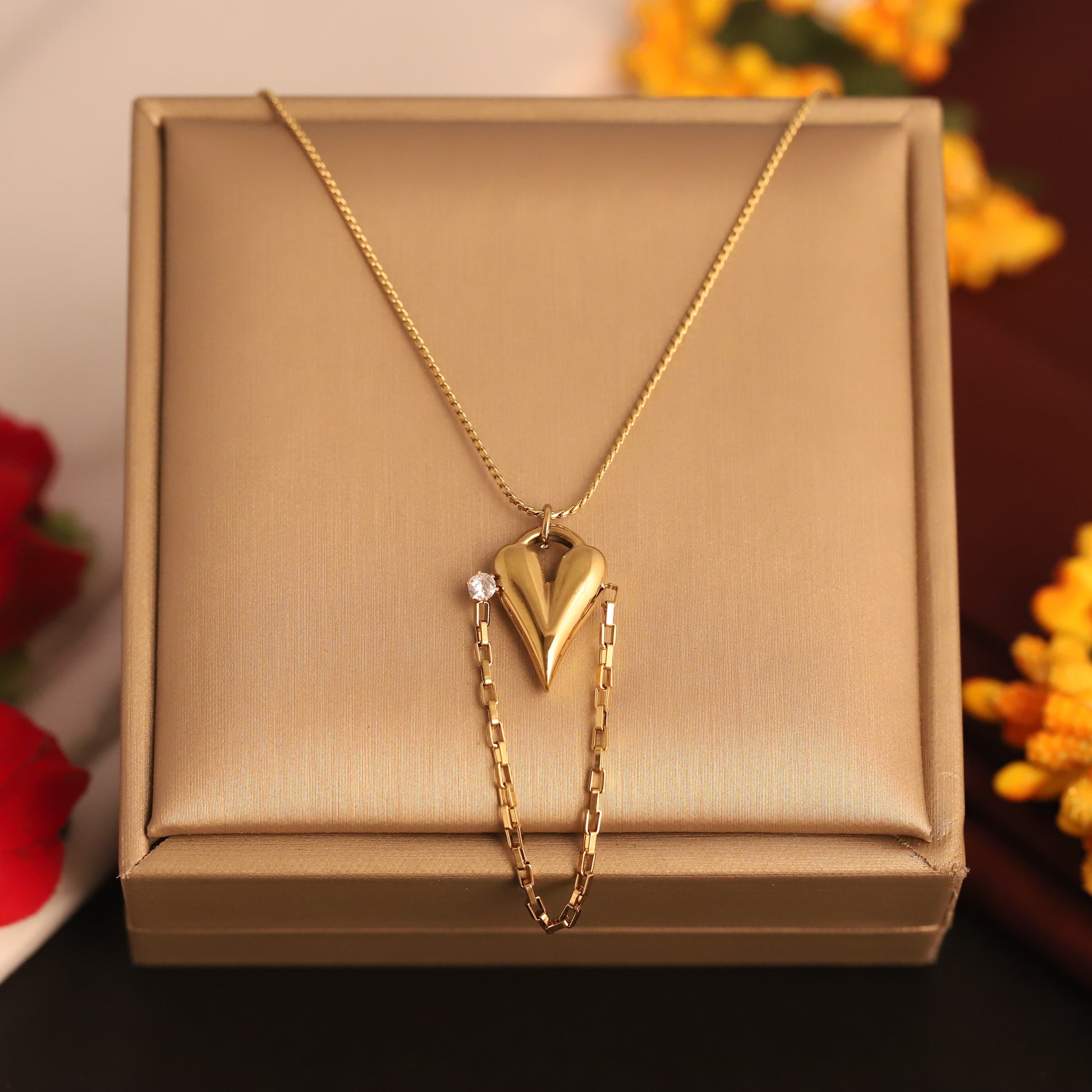 Elegant 22K Gold Plated Zirconia Heart Necklace - ZIPPORY