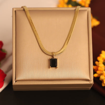 Black Gem Snake Chain Necklace - ZIPPORY