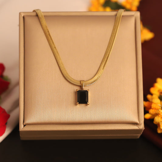 Black Gem Snake Chain Necklace - ZIPPORY