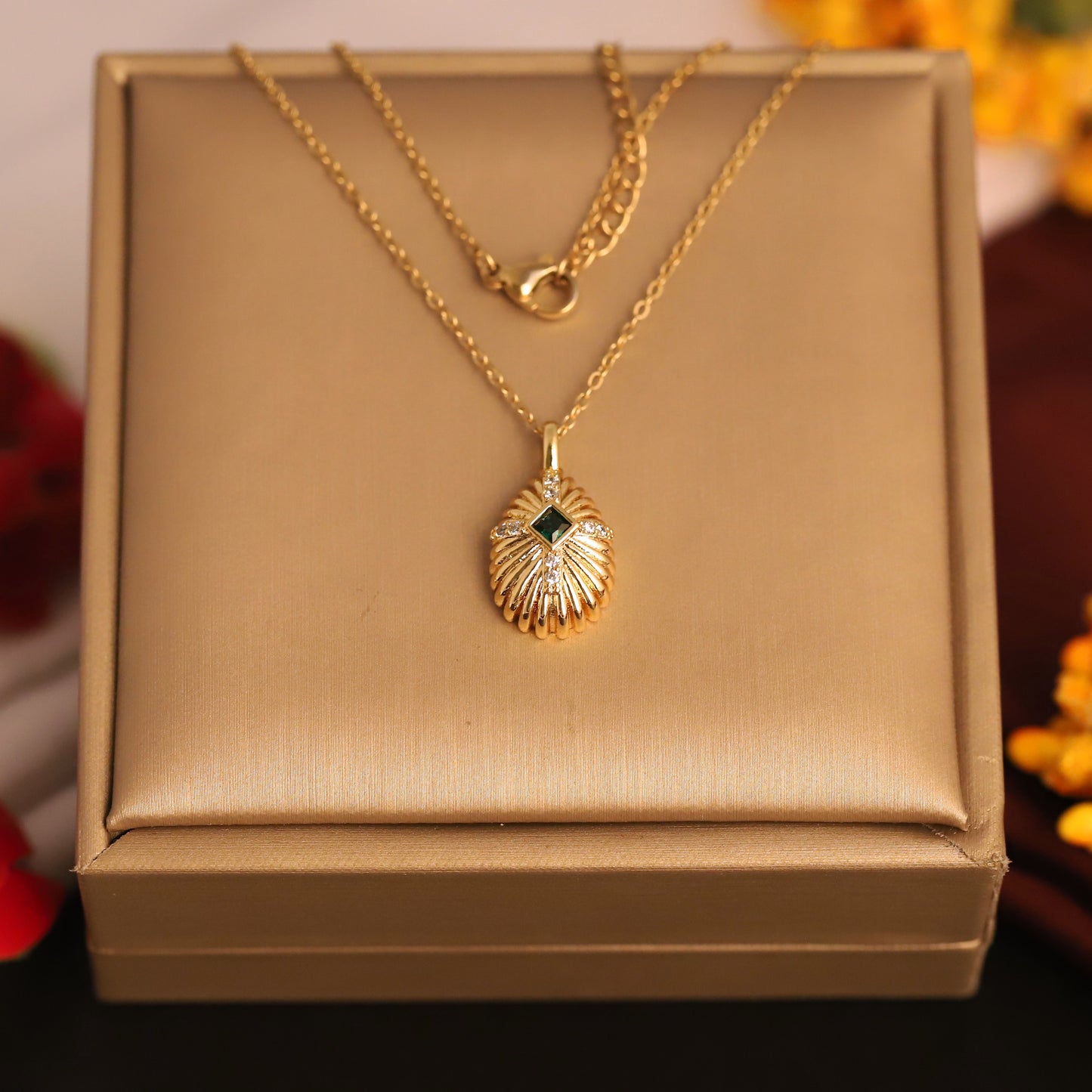Golden Luxe Shell Pendant Necklace - ZIPPORY