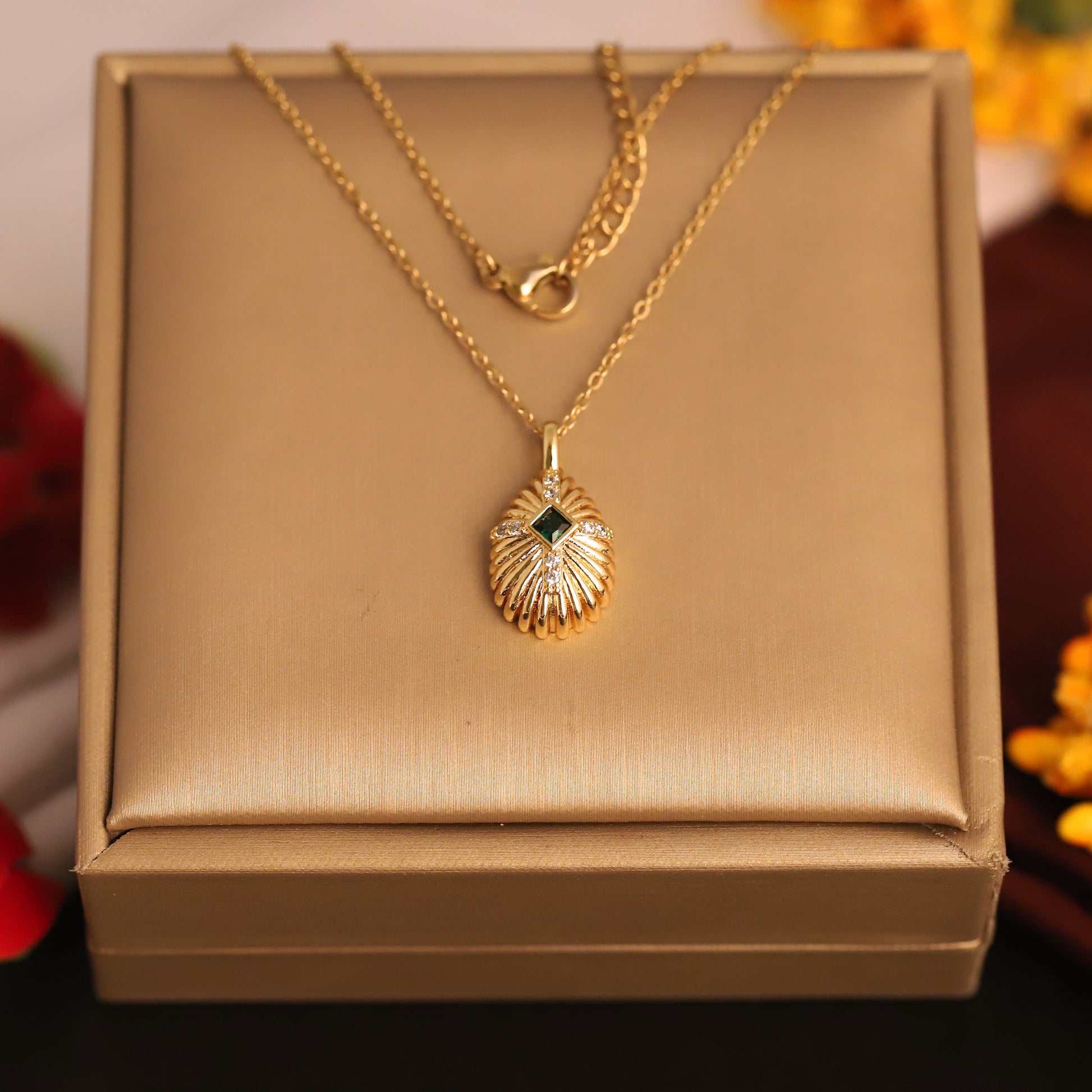 Golden Luxe Shell Pendant Necklace - ZIPPORY
