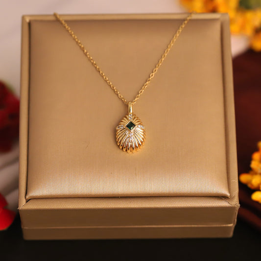 Golden Luxe Shell Pendant Necklace - ZIPPORY