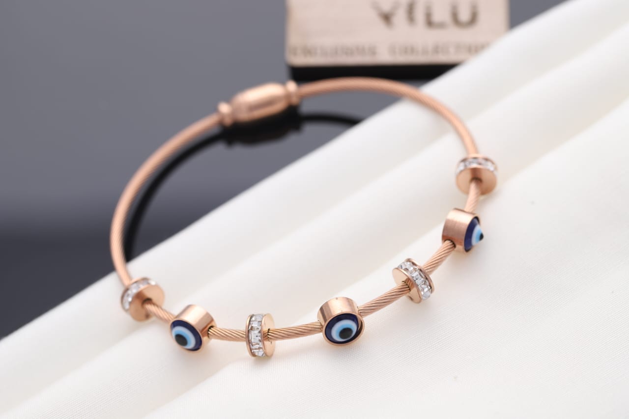 Evil Eye Bracelet With Magnetic Lock-Rose Gold - ZIPPORY