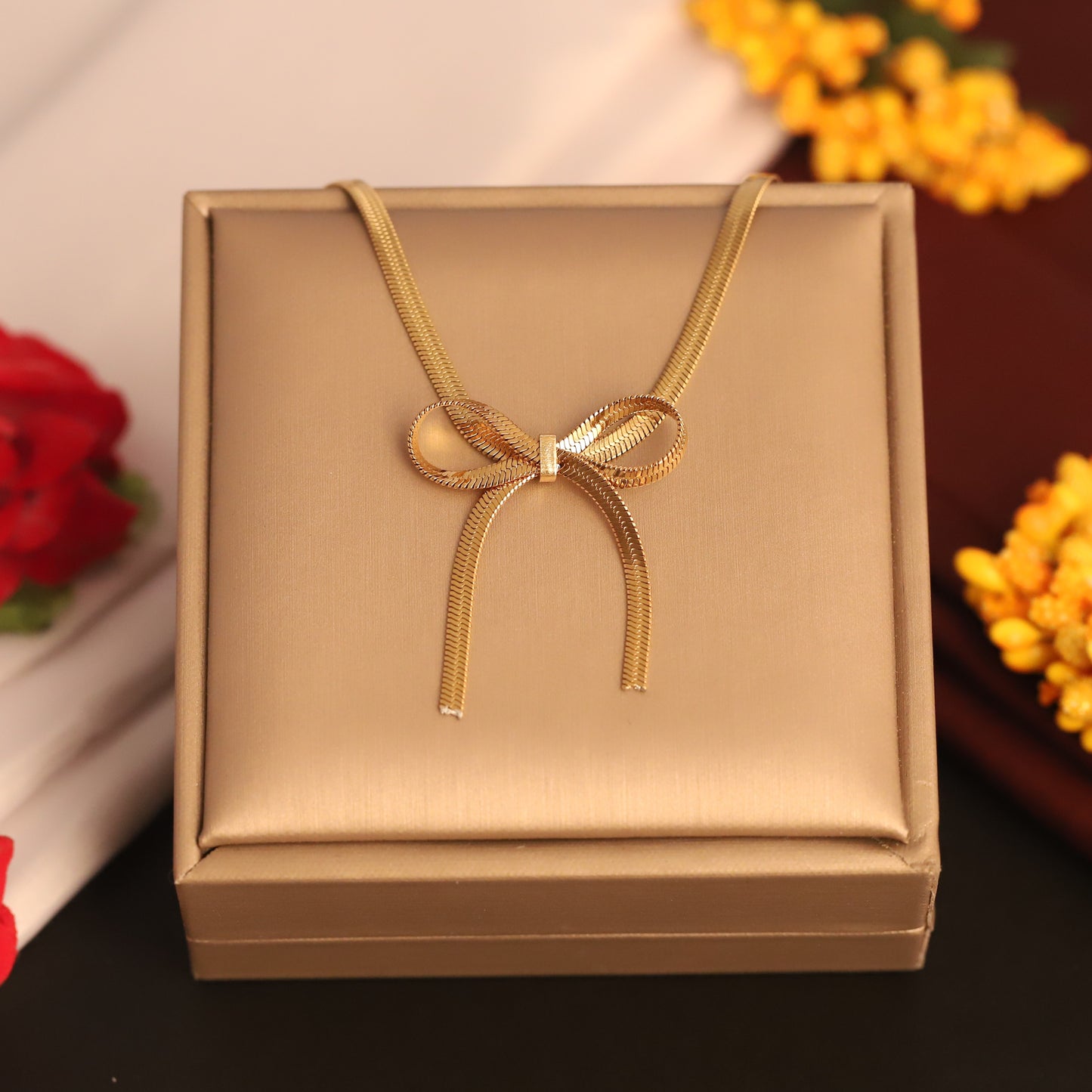 Bold Bow Pendant Necklace – Thick Snake Chain - ZIPPORY