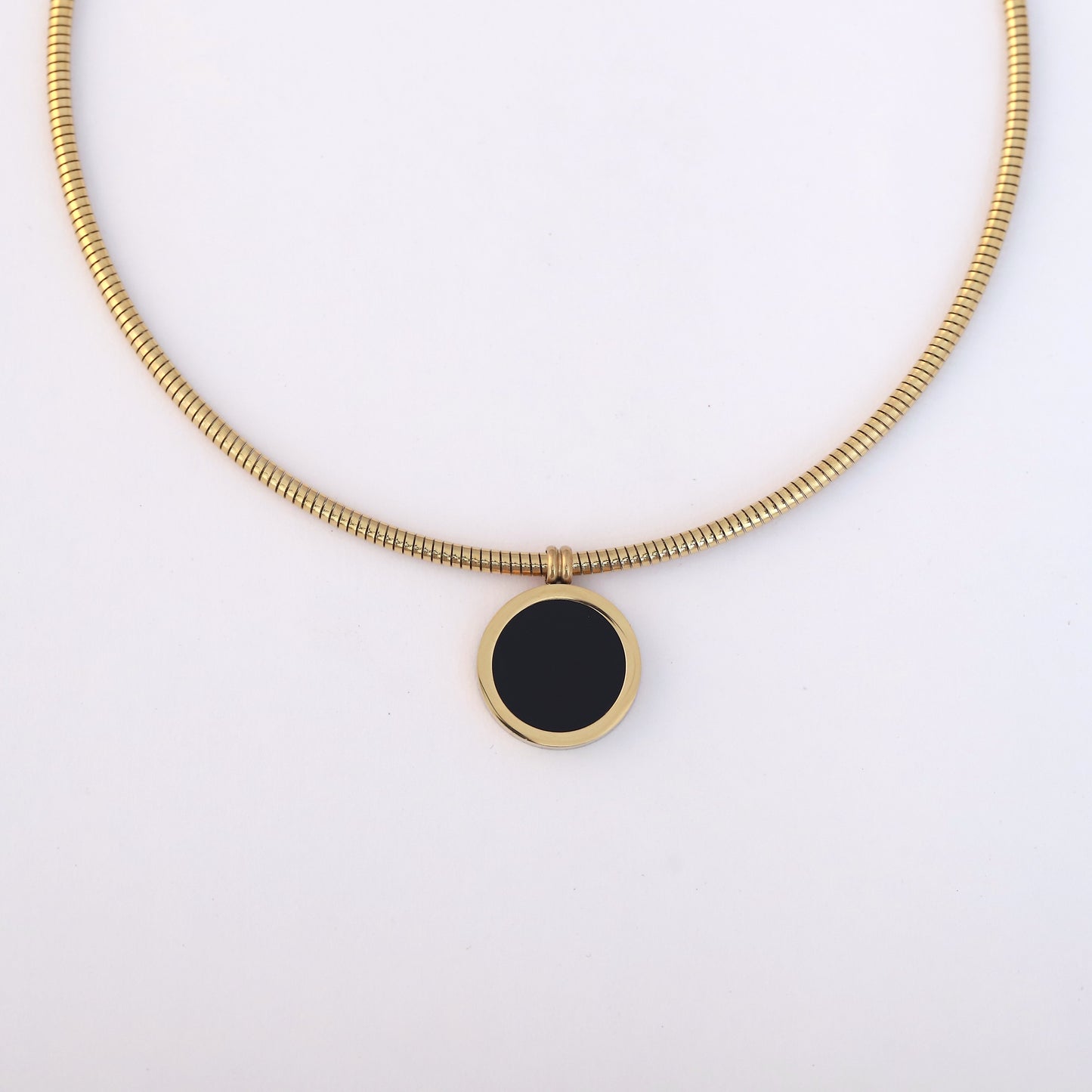 Elegant Double-Sided Roman Pendant Hasli Round Chain Necklace - ZIPPORY