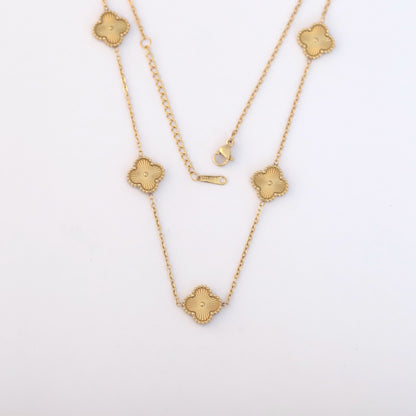 Elegant Golden Clover Charm Necklace - ZIPPORY