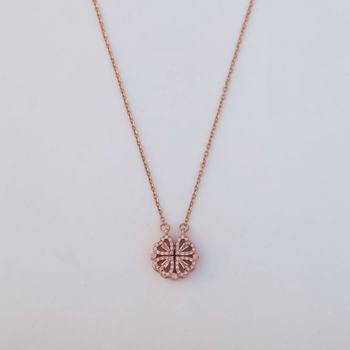 Elegant Rose Gold Plated Magnetic Geometric Pendant Necklace - ZIPPORY