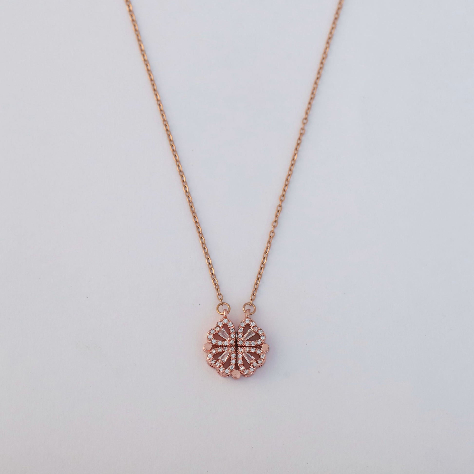 Elegant Rose Gold Plated Magnetic Geometric Pendant Necklace - ZIPPORY