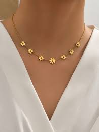Minimalist Gold Flower Necklace - ZIPPORY