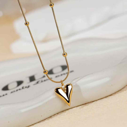 Minimalist Heart Pendant Beaded Necklace - ZIPPORY