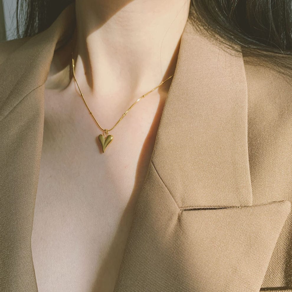 Minimalist Heart Pendant Beaded Necklace - ZIPPORY