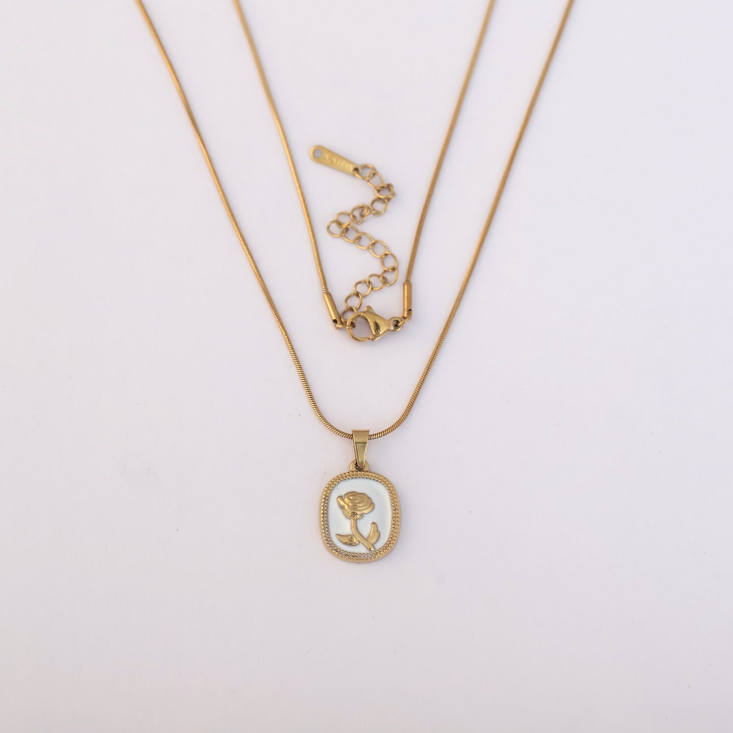 Vintage Rose Pendant Necklace - ZIPPORY