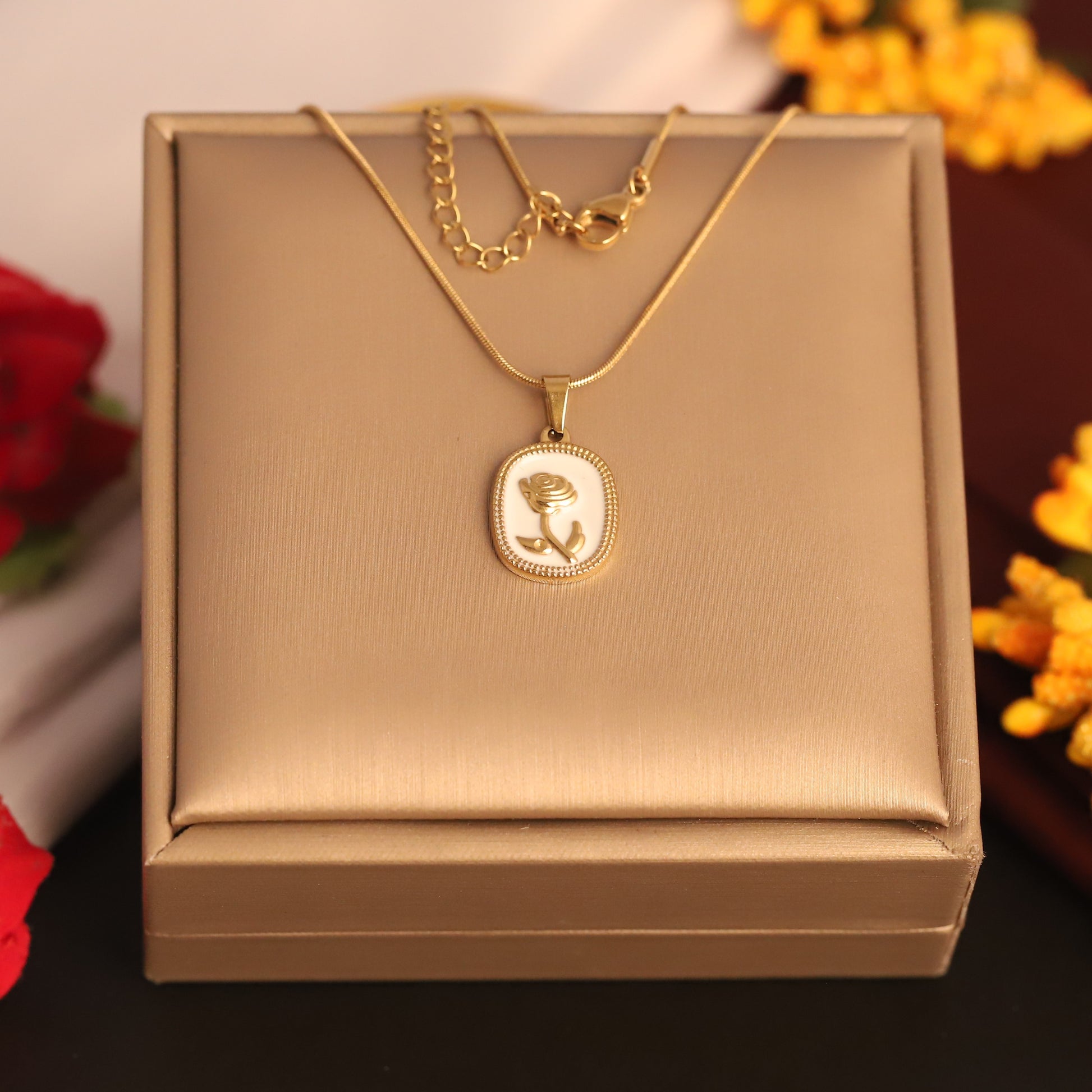 Vintage Rose Pendant Necklace - ZIPPORY